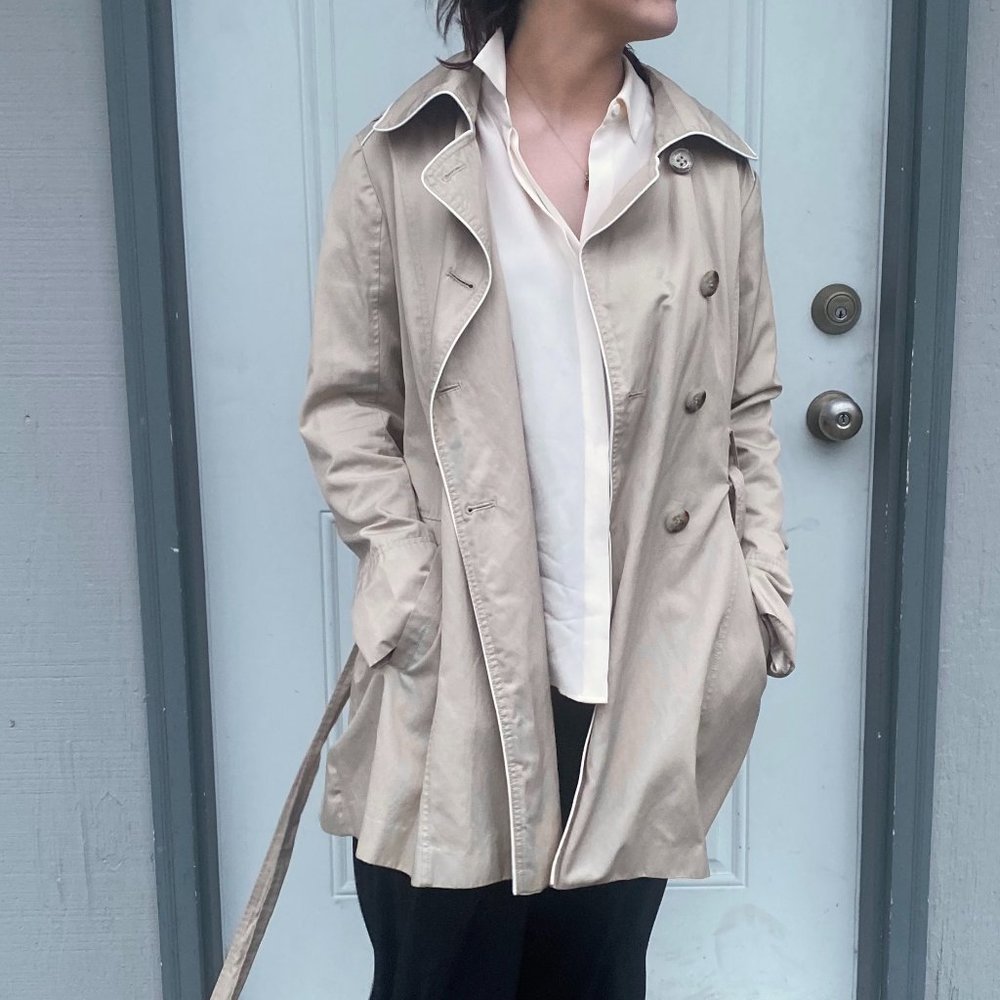 Guess Tan Trench Coat / Size: L / Color: Tan / Womens - Picture 3 of 7